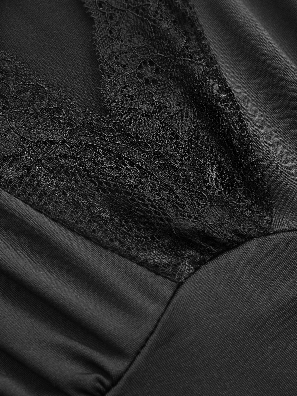 Lace Trim V-Neck Ruched Bodysuit