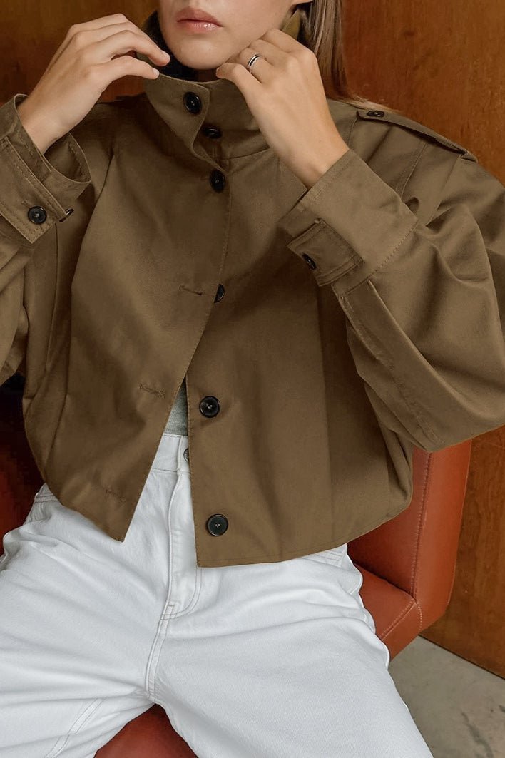 Abigail geplooide kraag jas