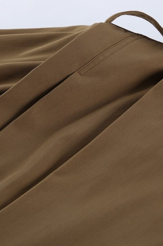 Abigail geplooide kraag jas